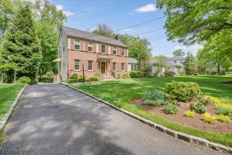 257 Brookhaven Way, Millburn, NJ 07078 - #2