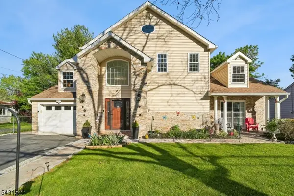 22 Spier Dr, Livingston Twp., NJ 07039