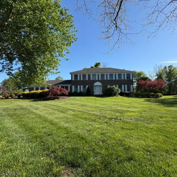 16 Providence Dr, West Windsor, NJ 08550 - #3