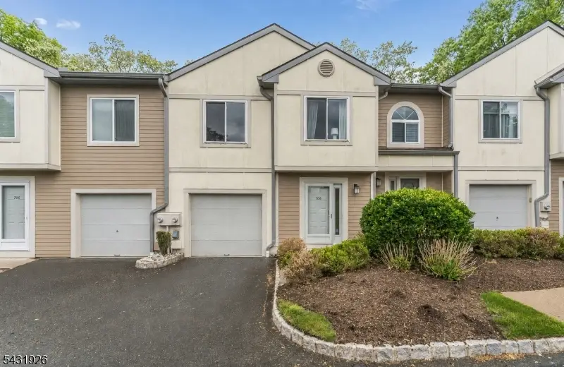 706 Park Place, Springfield, NJ 07081 - #1