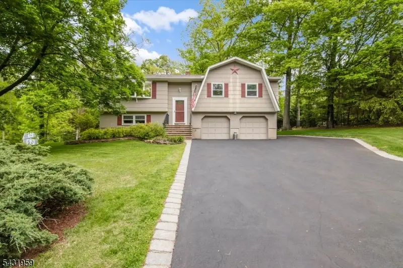 10 Hemlock Pl, Ringwood, NJ 07456 - #2