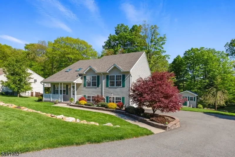 21 Towpath Ln, Stanhope, NJ 07874 - #2