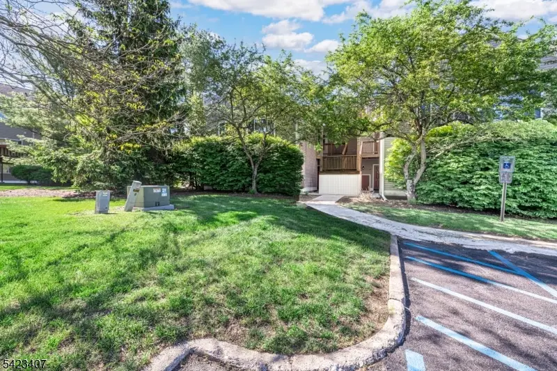 14 Falcon Ridge Way #4, Hamburg, NJ 07419 - #2