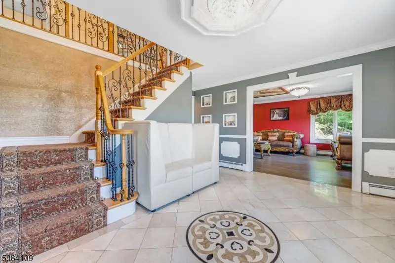 207 Eileen Dr, Cedar Grove, NJ 07009 - #3