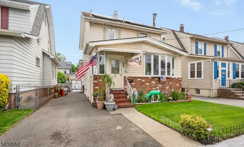 23 E 9th St, Clifton, NJ 07011 - #1