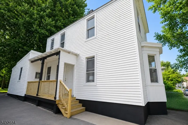 127 Steuben St, East Orange, NJ 07018 - #3