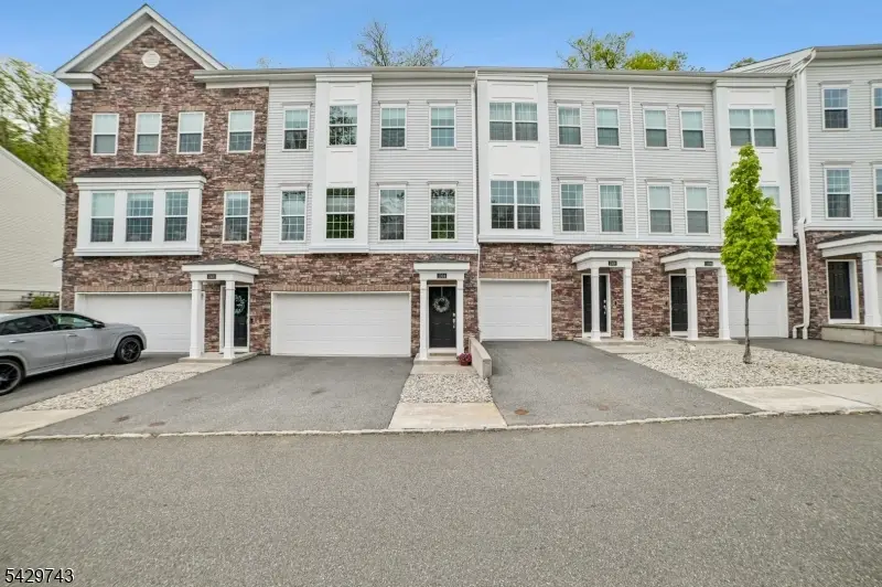 1304 Parkview Ln #1304, White Meadow Lake, NJ 07866 - #1