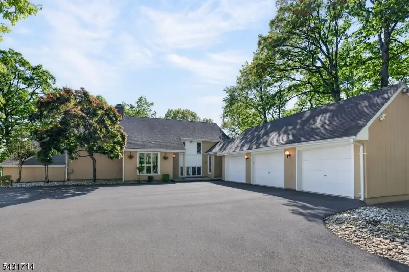 1530 Mountain Top Rd, Bridgewater, NJ 08807 - #1