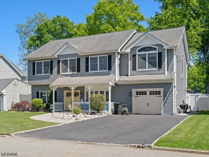 71 Bergen Dr, Little Falls, NJ 07424 - #3