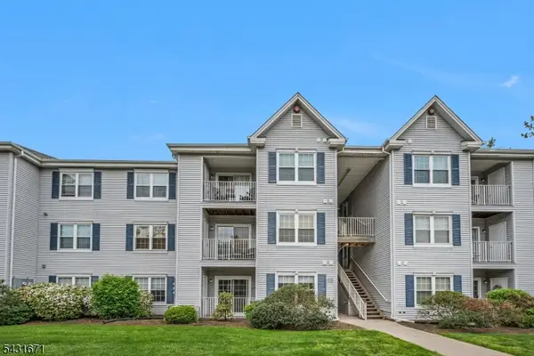 213 Stratford Pl, Bridgewater Twp., NJ 08805