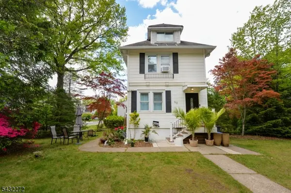 50 Dean St, Glen Rock Boro, NJ 07452