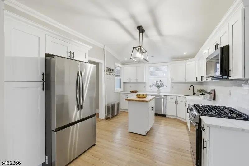 23 Center Ave, Little Falls, NJ 07424 - #2