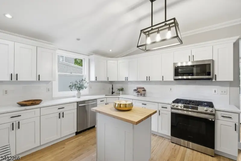 23 Center Ave, Little Falls, NJ 07424 - #3