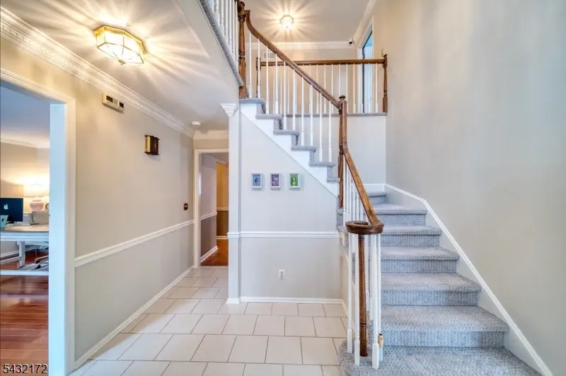 40 Rustic Trl, Raritan, NJ 08822 - #3