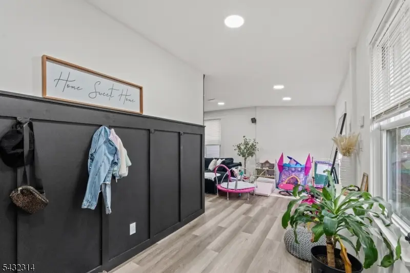 374 E 27th St, Paterson, NJ 07514 - #2