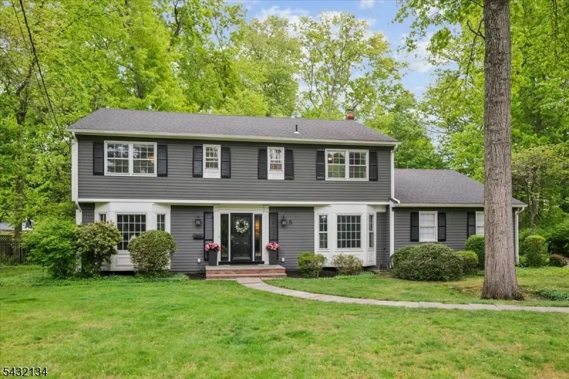 5 Blanchet Ct, Florham Park, NJ 07932 - #1