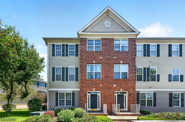 39 Liberty Way #39, South Bound Brook Boro, NJ 08880