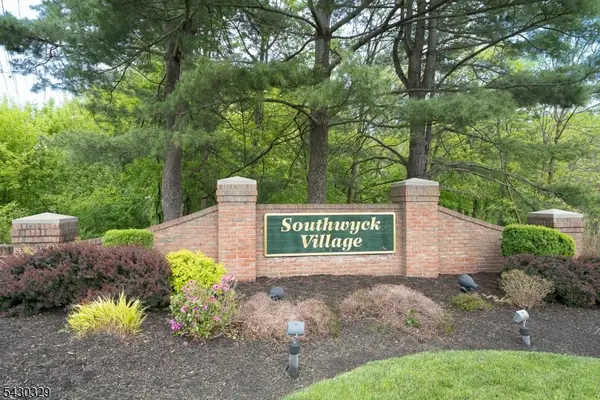 41 Wareham Court, Scotch Plains Twp., NJ 07076