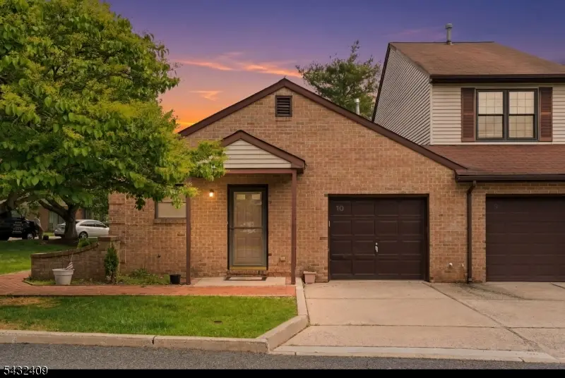 10 Daniel Ct, Lebanon, NJ 08833 - #1