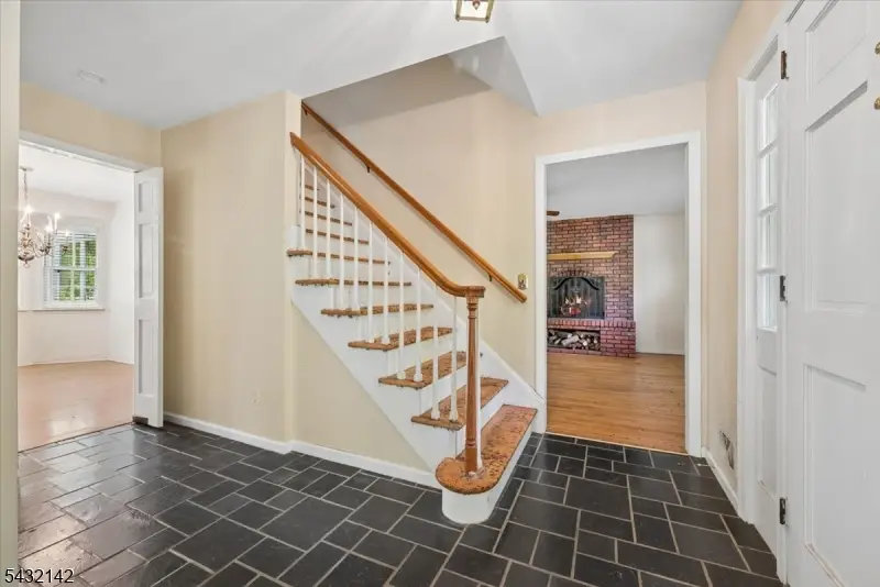 48 Walnut Cir, Basking Ridge, NJ 07920 - #3
