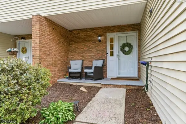 113 Saratoga Sq, Wayne Twp., NJ 07470