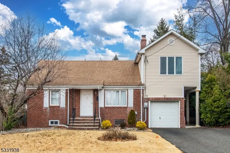 35 Taggart Way, Saddle Brook, NJ 07663 - #1