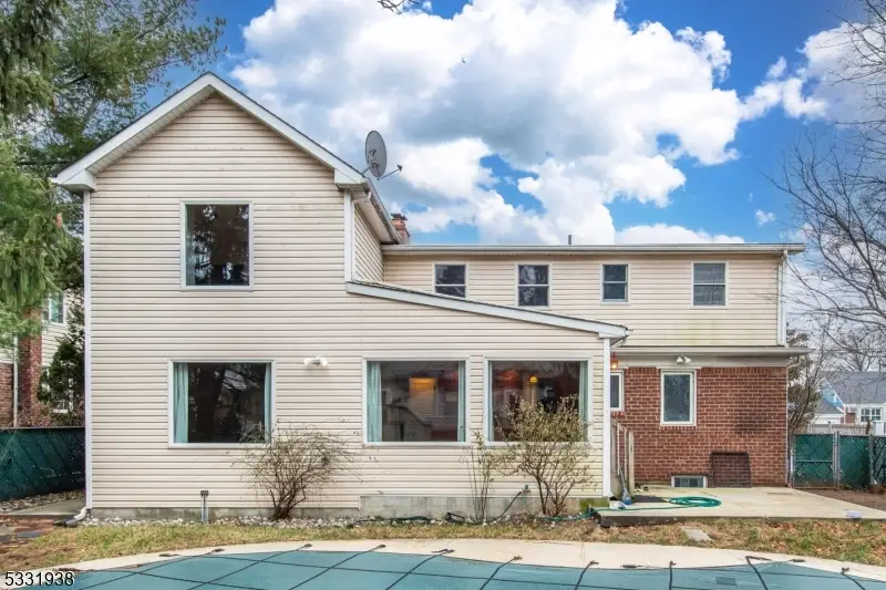 35 Taggart Way, Saddle Brook, NJ 07663 - #2