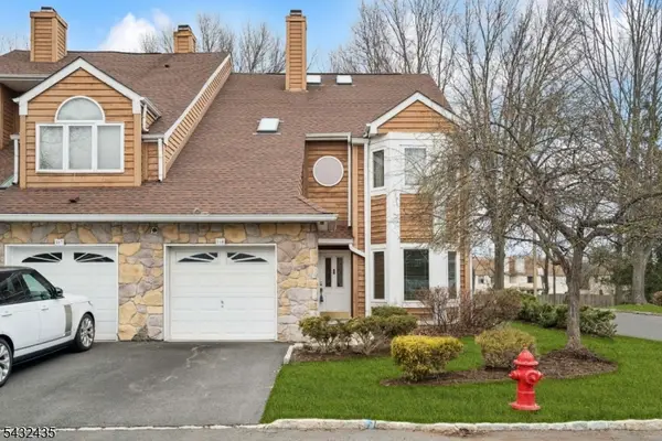 118 Coppertree Ct, Edison Twp., NJ 08820