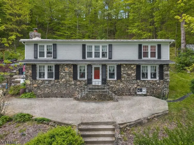 30-32 Hoffmans Crossing R, Lebanon, NJ 07830 - #3