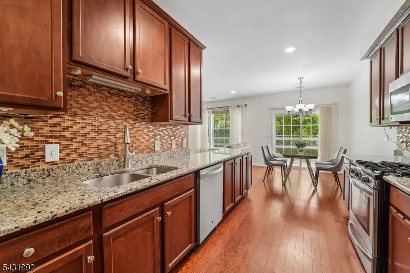 605 Lopez Ln, Morris Plains, NJ 07950 - #3