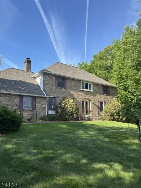 7 Bedford Ct, Clinton, NJ 08801 - #2