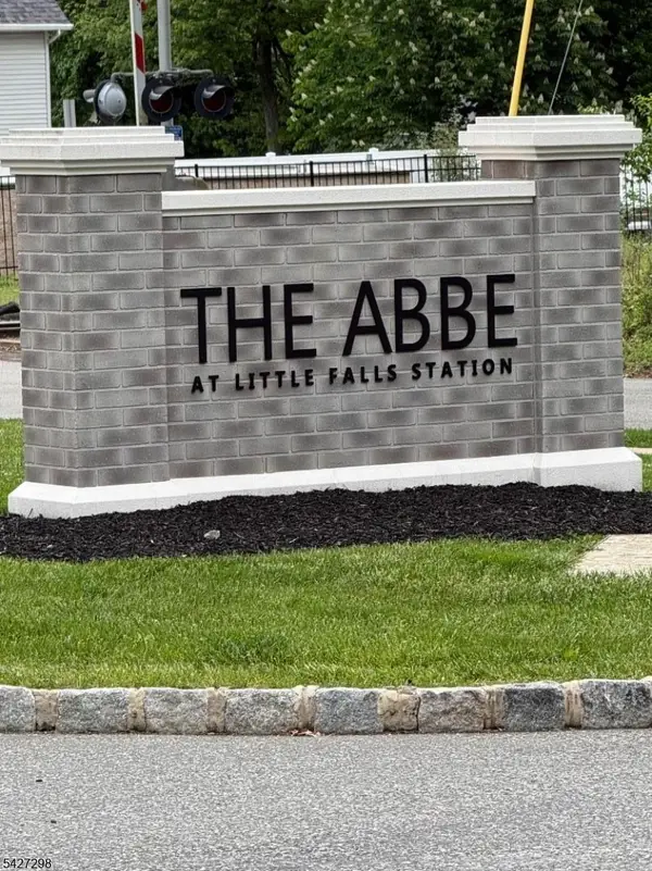 102 Abbe Rd, Little Falls Twp., NJ 07424