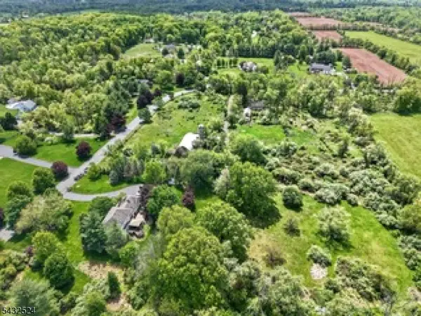 499 Edgewood Rd, Readington Twp., NJ 08889