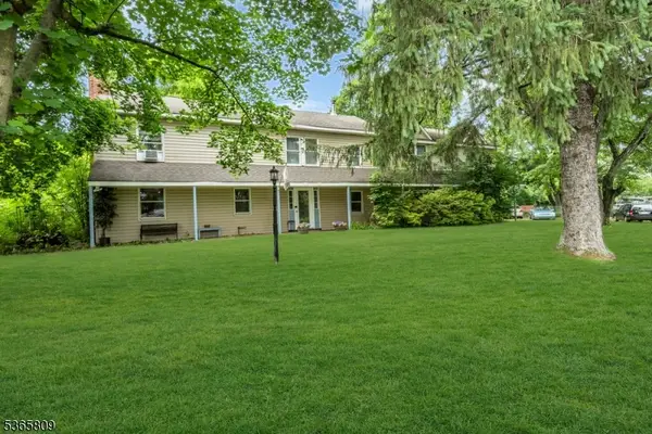 9 Mueller Lane, Franklin Twp., NJ 07882