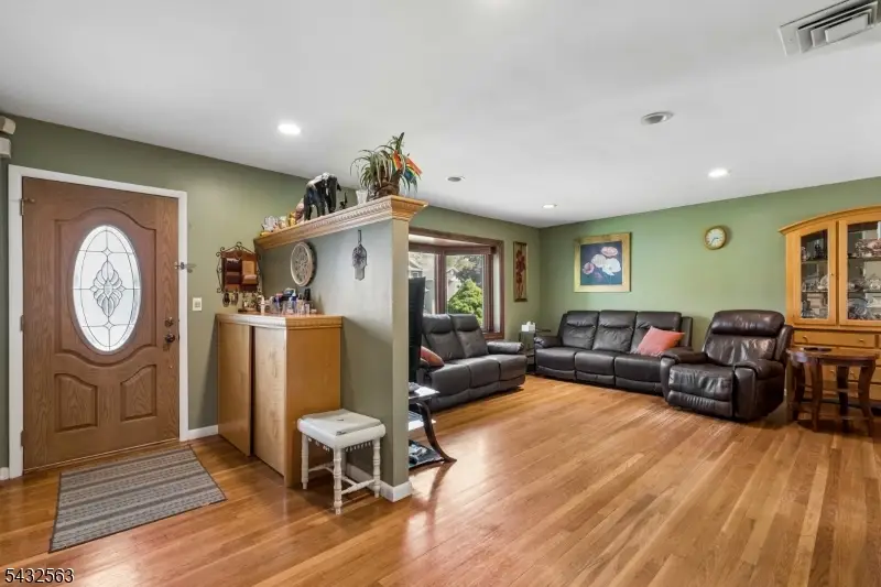 112 Pitt Rd, Springfield, NJ 07081 - #3