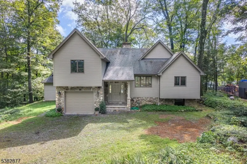 215 Aniwa Rd, Highland Lakes, NJ 07462 - #3