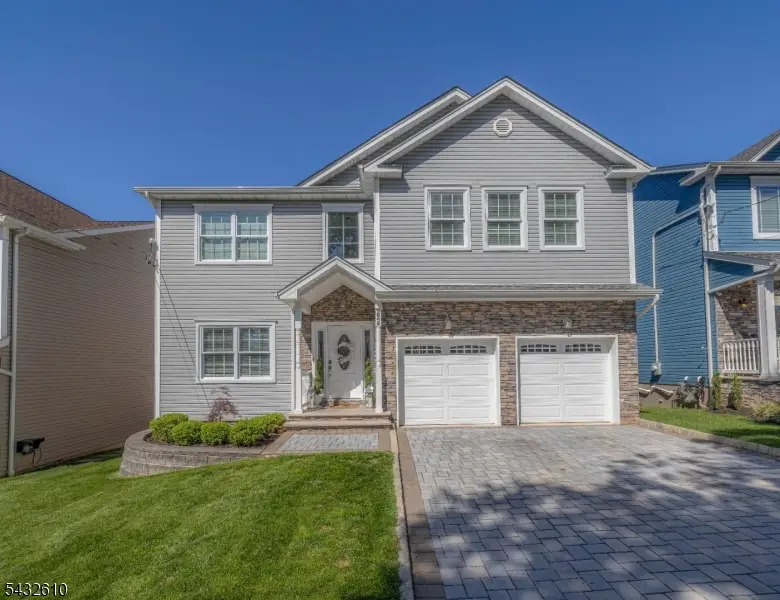 224 N 18th St, Kenilworth, NJ 07033 - #1