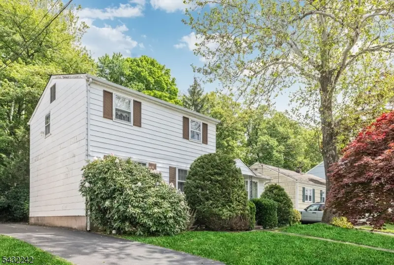 415 N 4th Ave, Hawthorne, NJ 07506 - #3