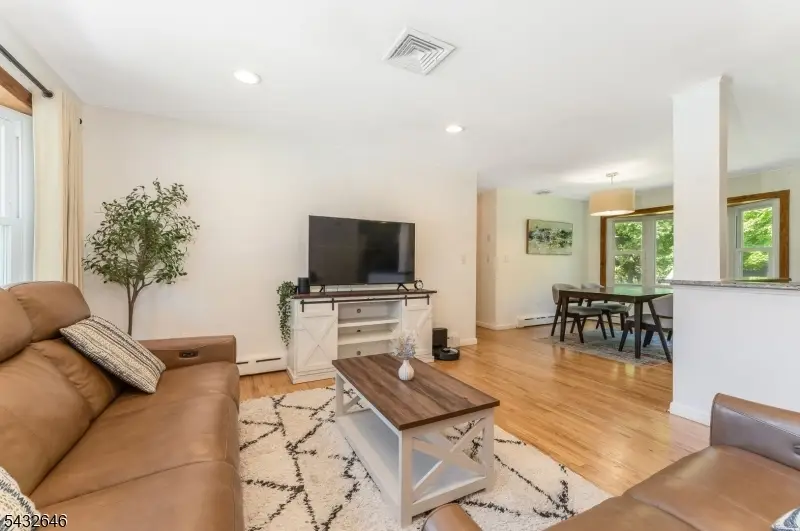 129 Chestnut St, Bradley Gardens, NJ 08807 - #2