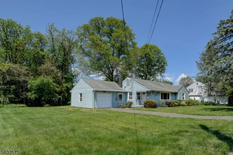 68 Comly Rd, Lincoln Park, NJ 07035 - #3