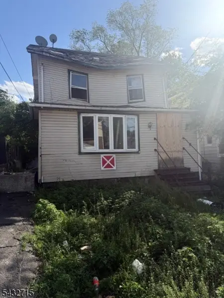 9 Herpers St, Irvington, NJ 07111 - #1