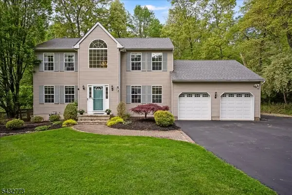 4 Pembrook Ct, Liberty Twp., NJ 07838