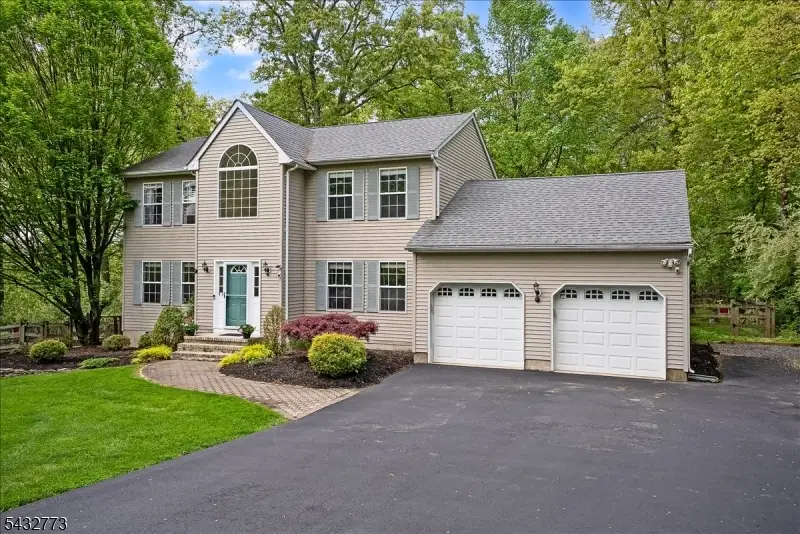 4 Pembrook Ct, Liberty, NJ 07838 - #2