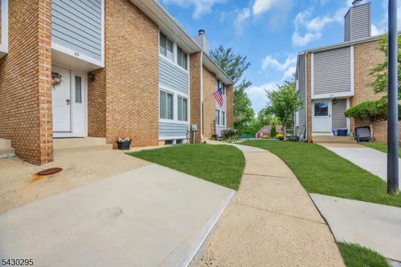 39 Balsam Ct, Hillsborough, NJ 08844 - #3