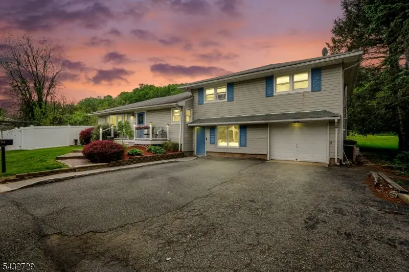 22 Federal Hill Rd, Pompton Lakes, NJ 07442 - #2
