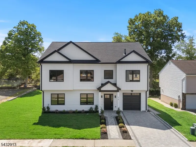 24 Richard Scott Ct, Haledon, NJ 07508 - #1