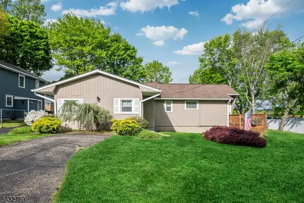 6 Outlook Ave, Mount Olive Twp., NJ 07828