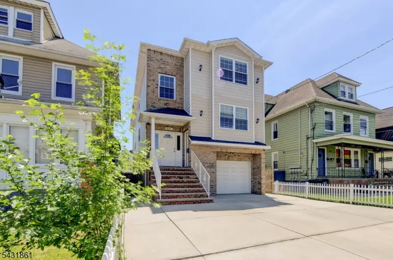 657 Jefferson Ave, Elizabeth, NJ 07201 - #1