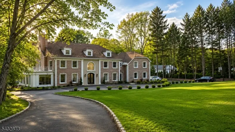 225 E Saddle River Rd, Saddle River, NJ 07458 - #1