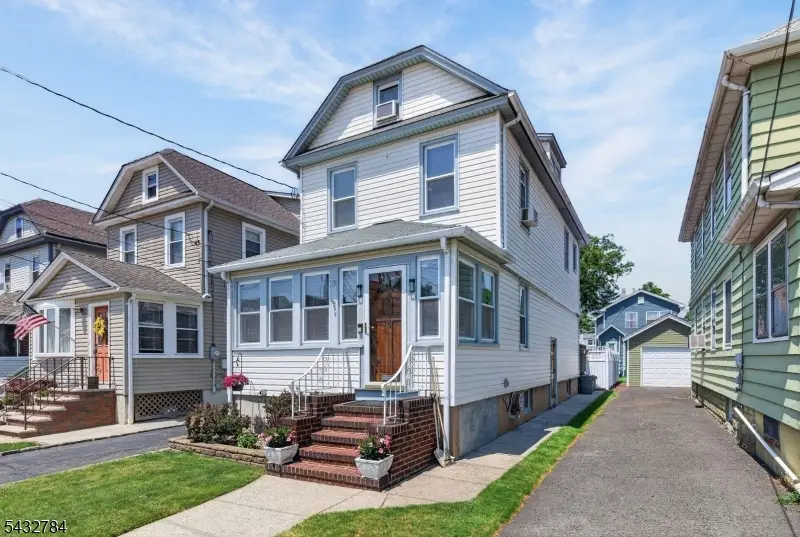 135 Warren Ave, Roselle Park, NJ 07204 - #2